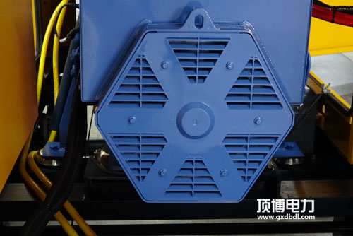 维护小知识:广西顶博发电机组制造加防冻液的常见注意事项